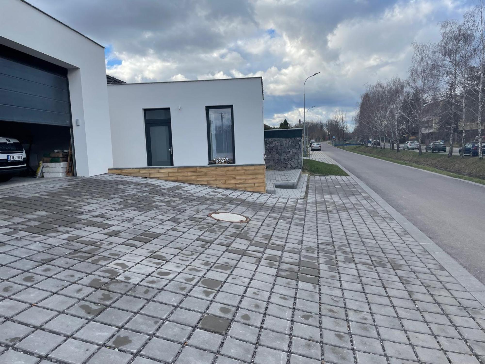 R E L L A X Studia Chvalovice Hate Na Greenway Praha-Wien Luaran gambar